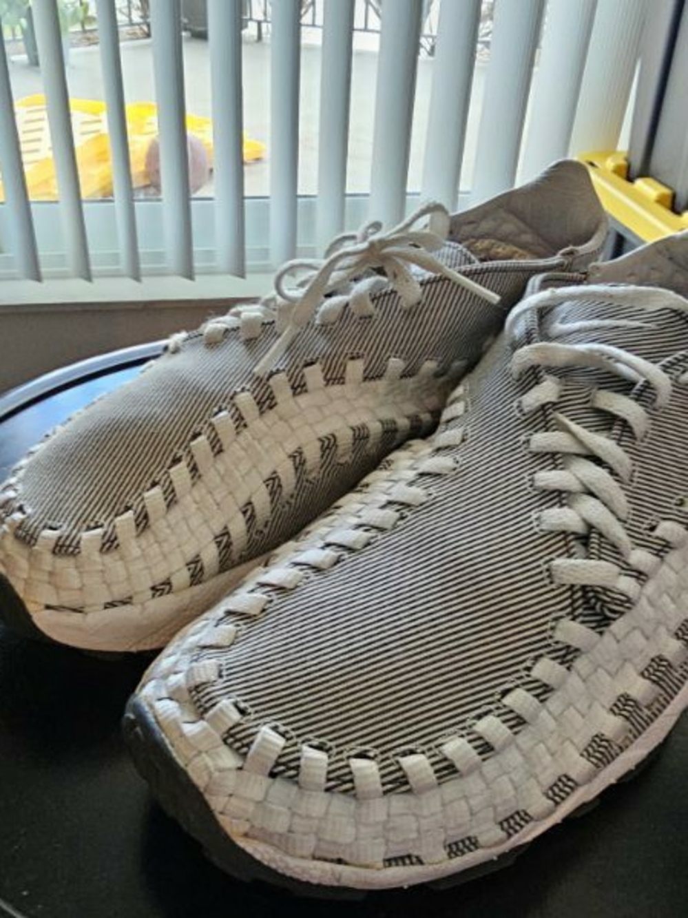Nike Woovescape Women’s Woven Lace-Up Sneakers - White & Black